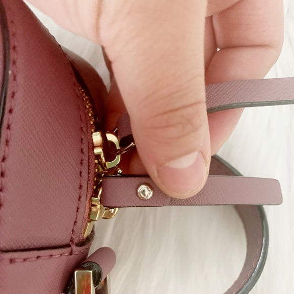 ❌SOLD❌ Like New ♠️ Kate Spade ♠️ Crossbody - Picture 13 of 16